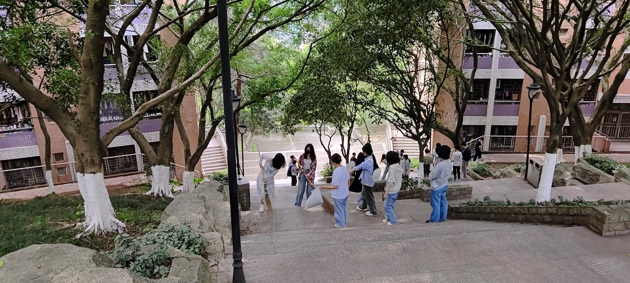 2138CC太阳集团开展“践行劳动育人实践，增强金融强国本领”主题劳动实践活动